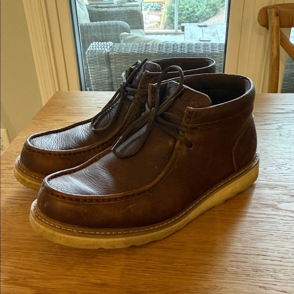 Ariat Men's Dark Brown Leather Chukka Boots
